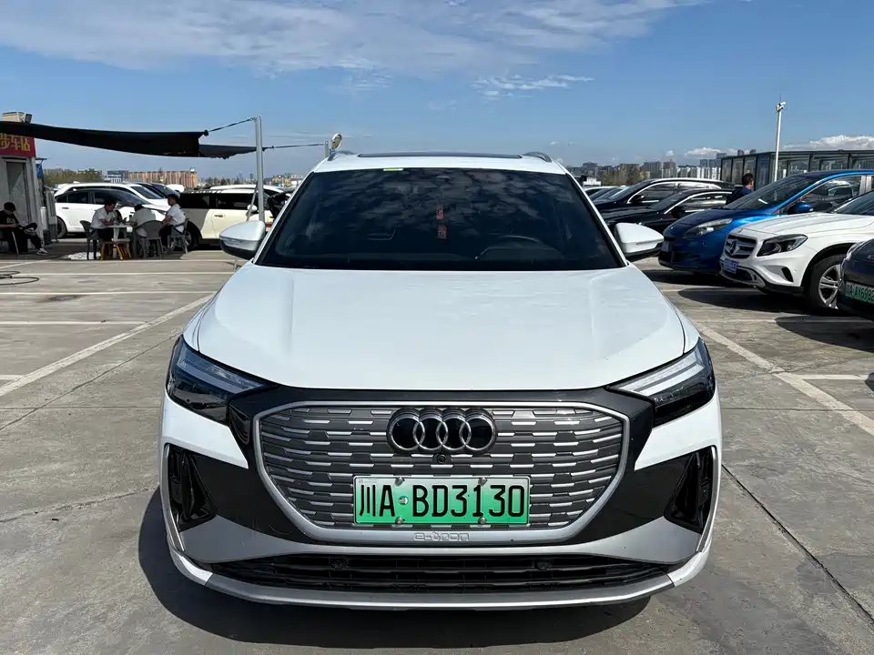 Audi Q4