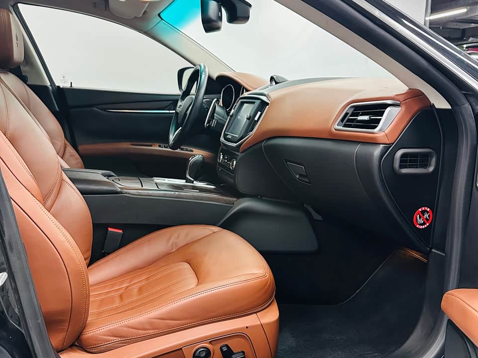 Maserati Ghibli Maserati Ghibli