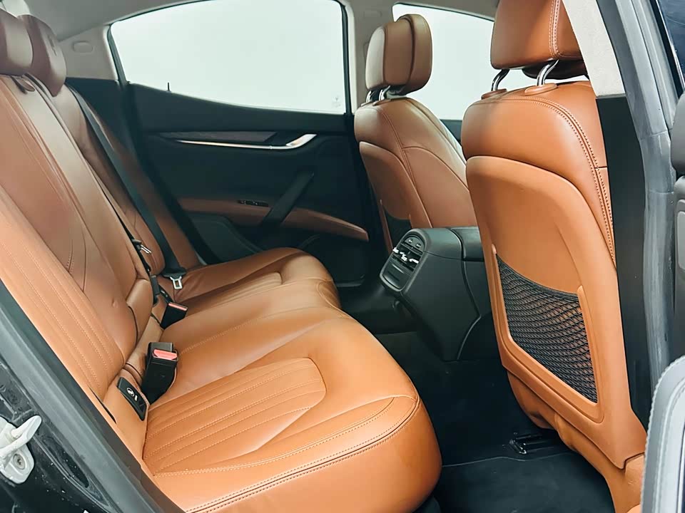 Maserati Ghibli Maserati Ghibli