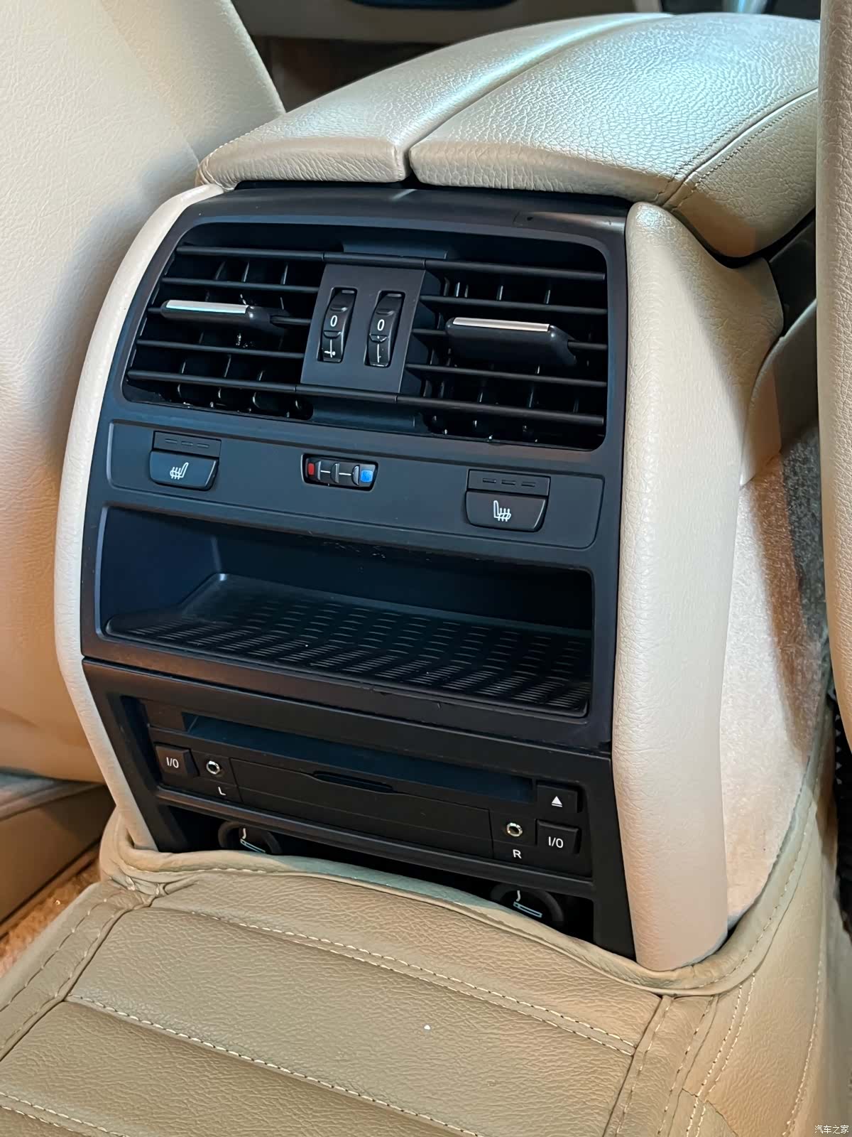 BMW 7 Series, 2011 8