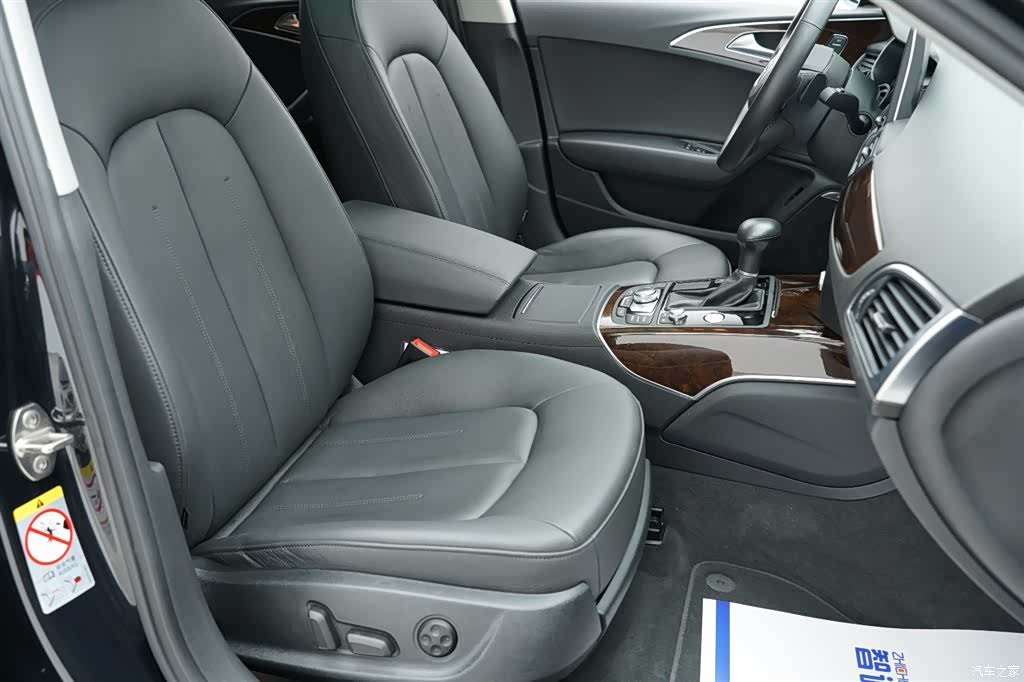 Audi A6L, 2012 29