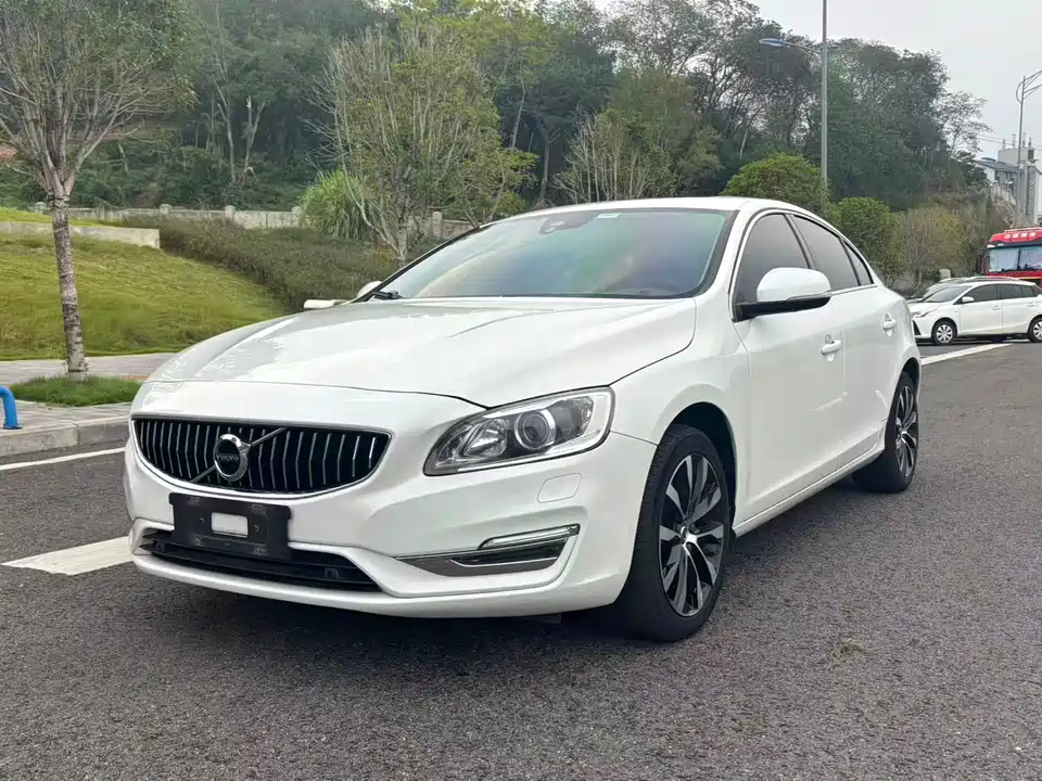Volvo S60