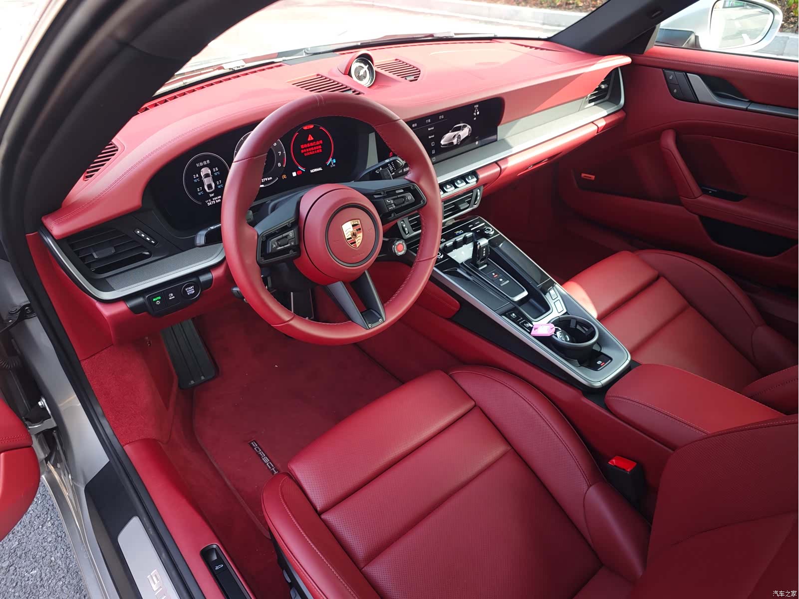 Porsche 911, 2025 11