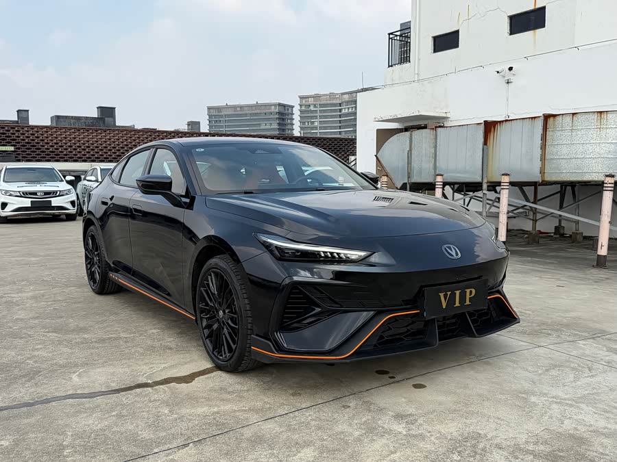Changan UNI-V 2025, фото 3