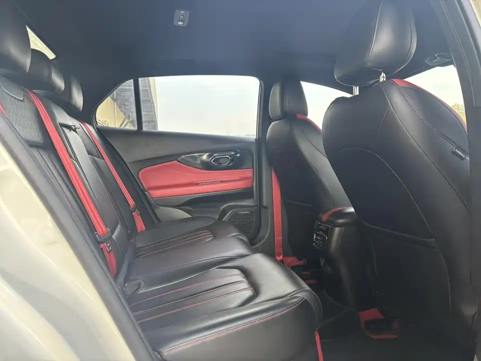 Trumpchi Shadow Leopard