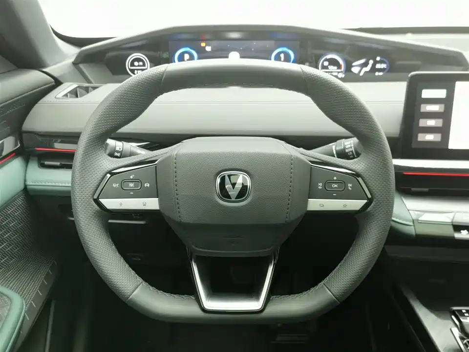 Changan UNI-V Smart iDD