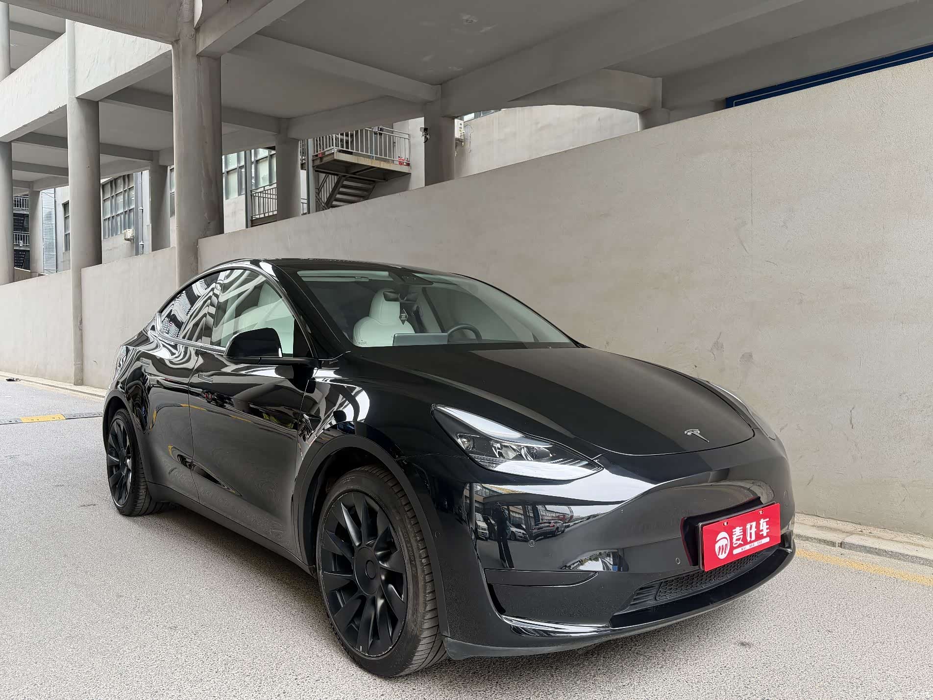 Tesla Model Y, 2023 3