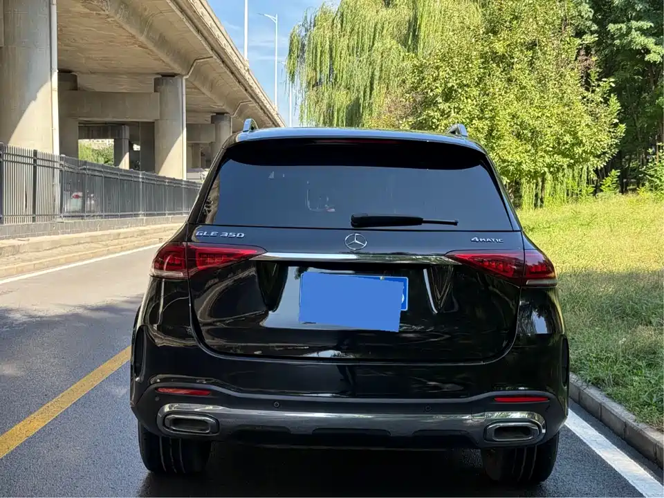 Mercedes-Benz GLE Mercedes-Benz GLE