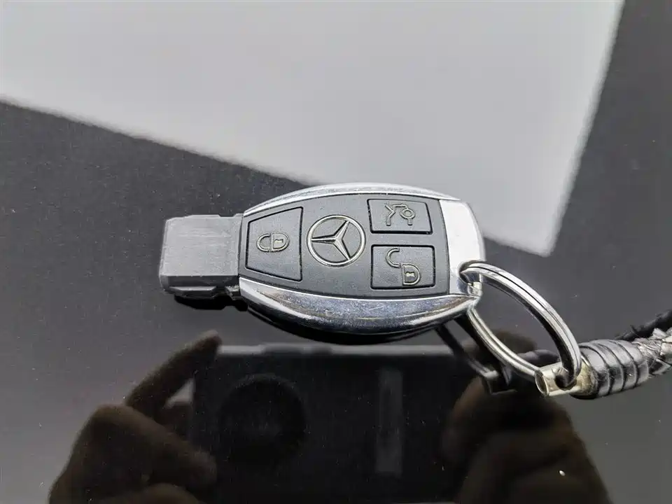 Mercedes-Benz R-class