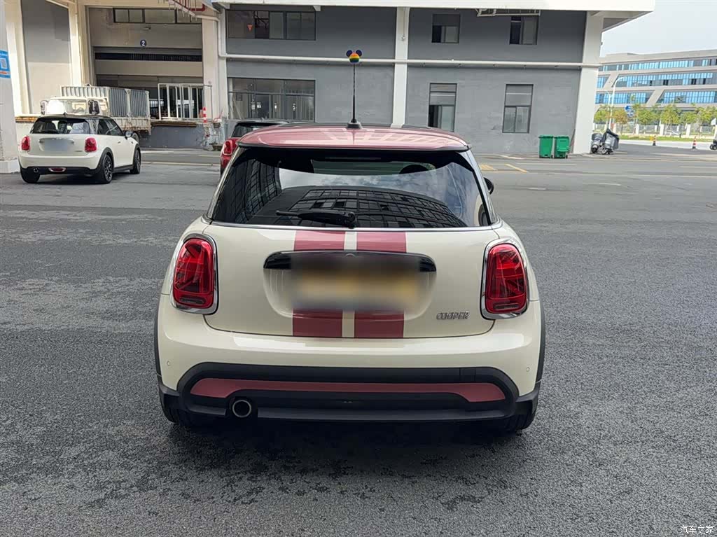 Mini Cooper, 2022 10