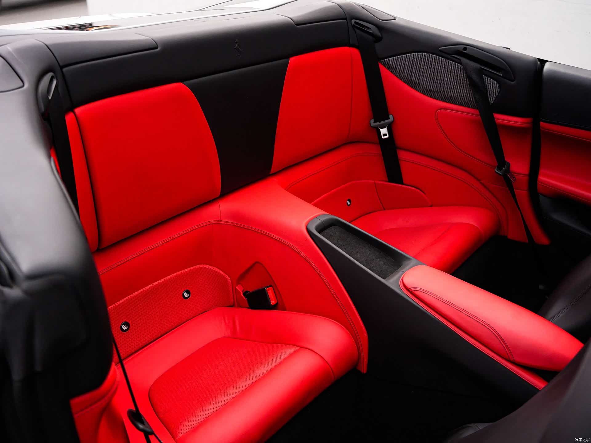 Ferrari Portofino, 2019 11