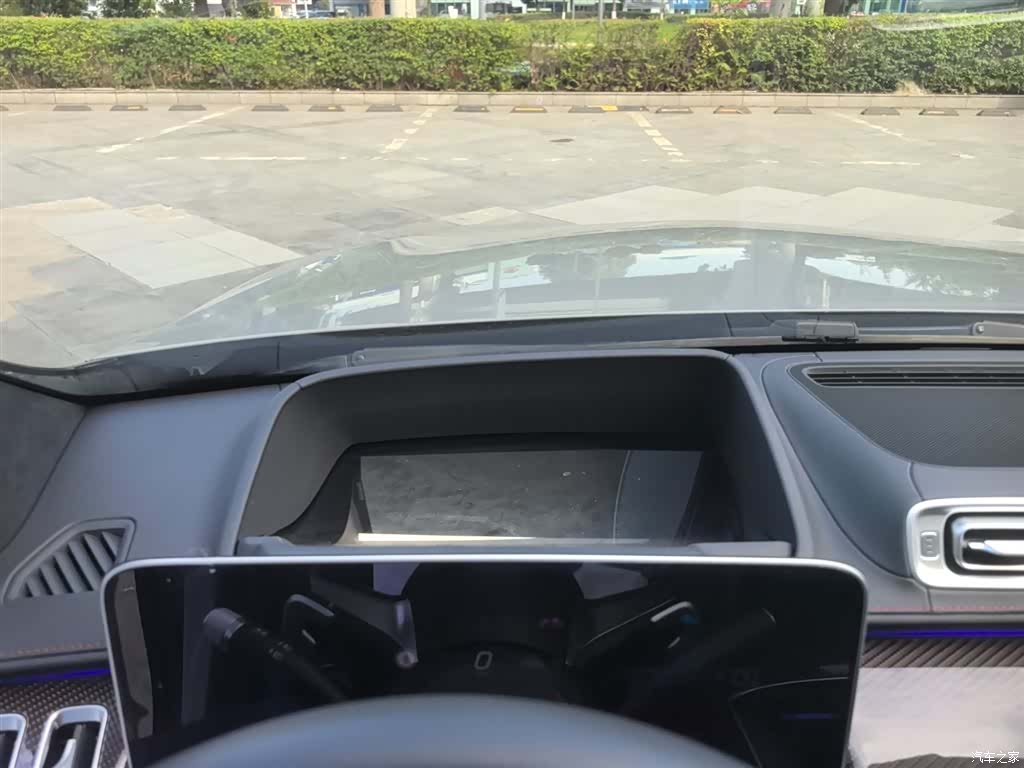 Mercedes-Benz S-Class, 2025 17