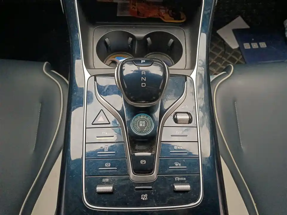 BYD Qin Yuan BYD Qin Yuan
