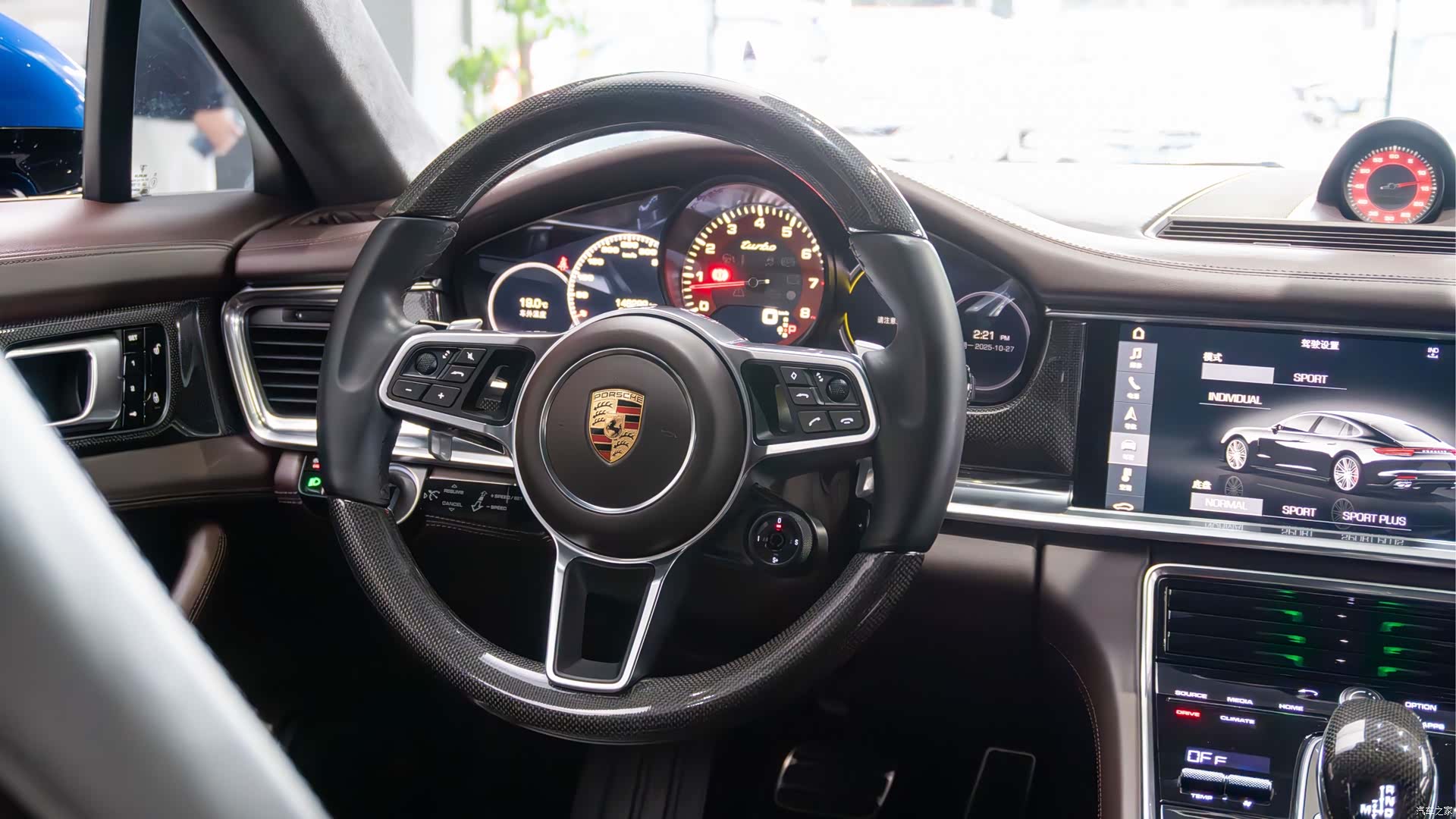 Porsche Panamera, 2017 все фото
