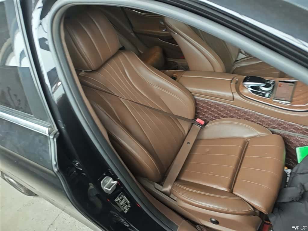 Mercedes-Benz E-Class, 2018 25