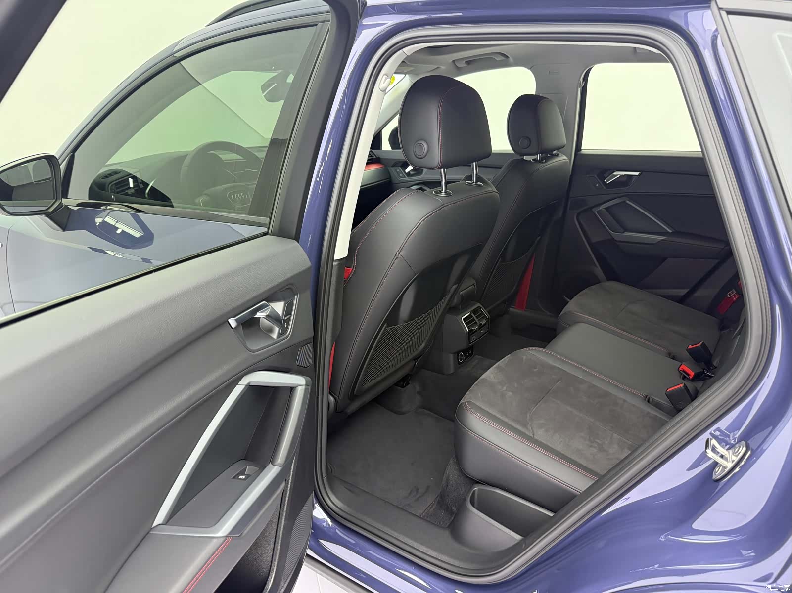 Audi Q3, 2022 18