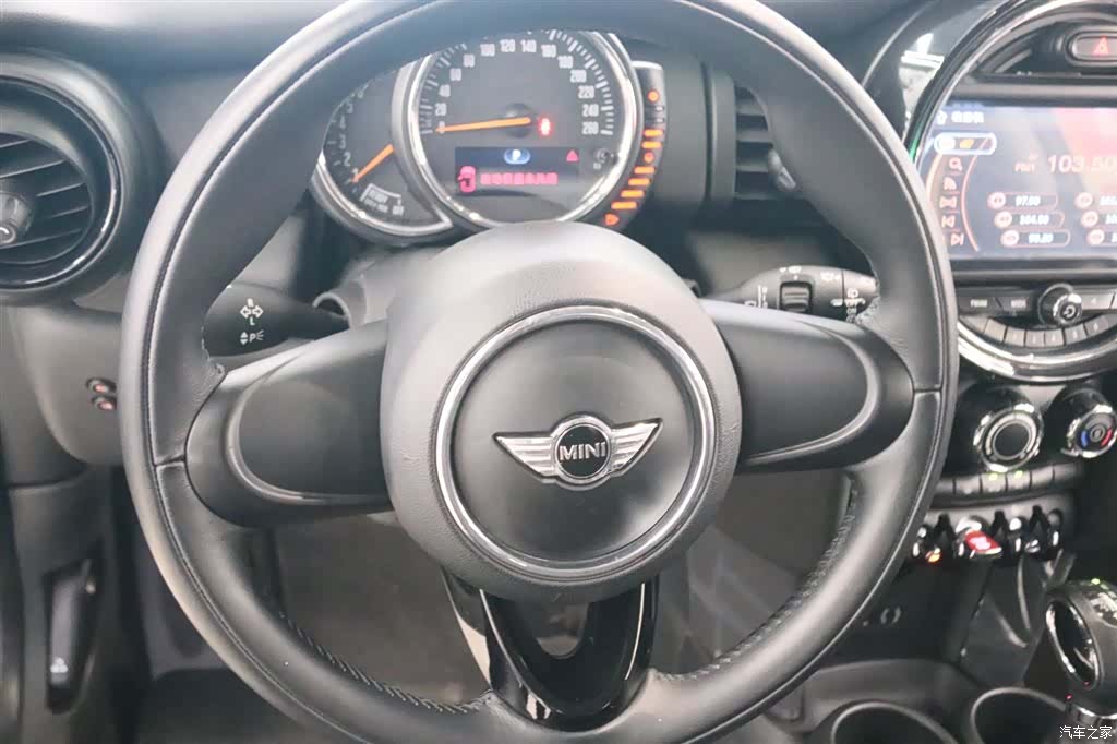 Mini ONE, 2016 6