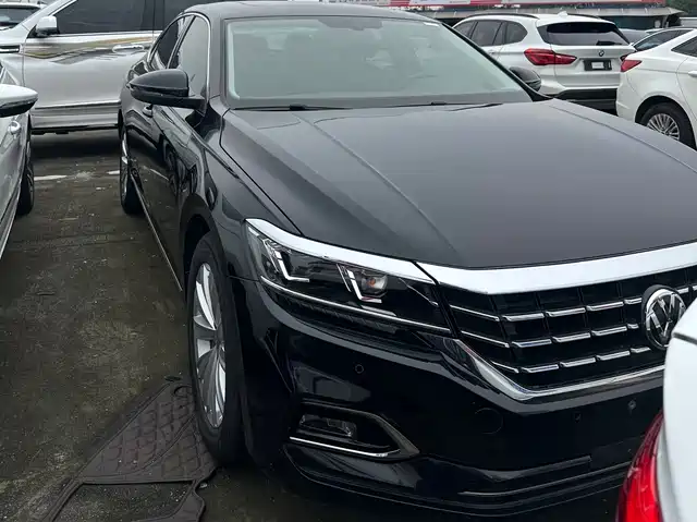 Volkswagen Passat 2019 — купить из Китая под заказ