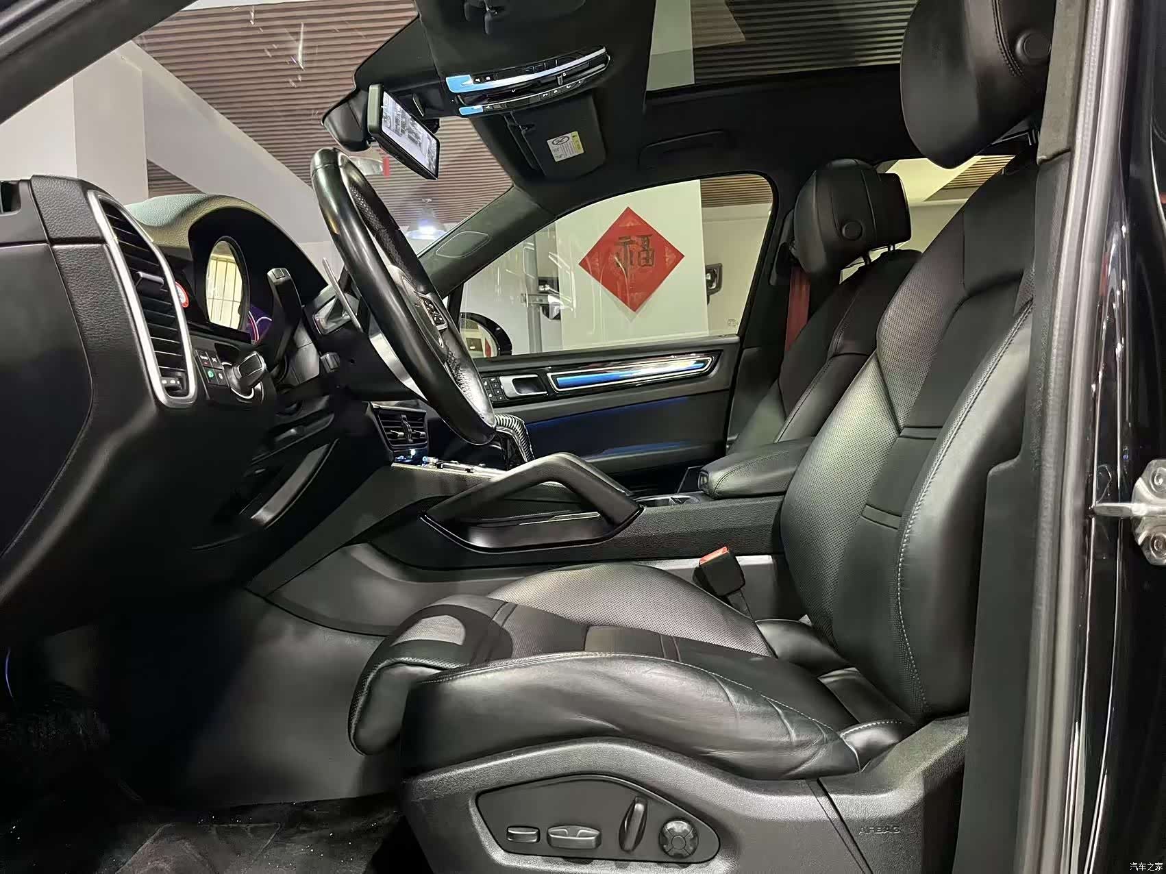 Porsche Cayenne, 2022 все фото