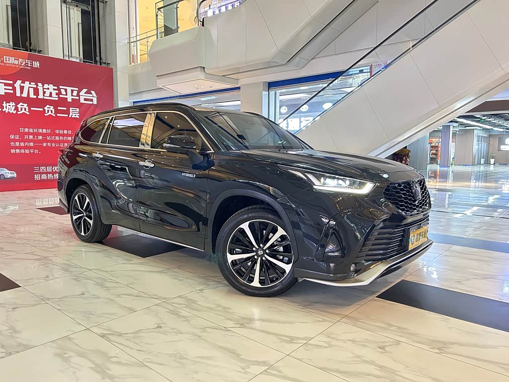 Toyota Crown Kluger