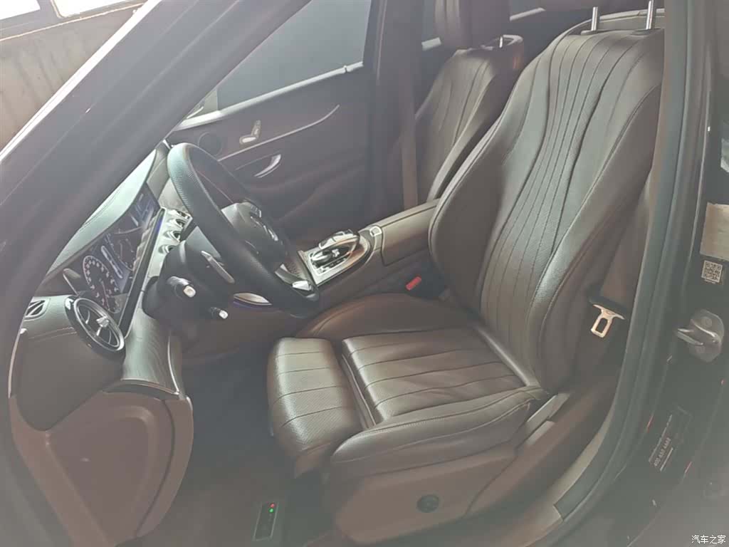 Mercedes-Benz E-Class, 2018 15