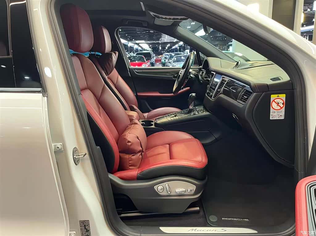 Porsche Macan, 2018 12
