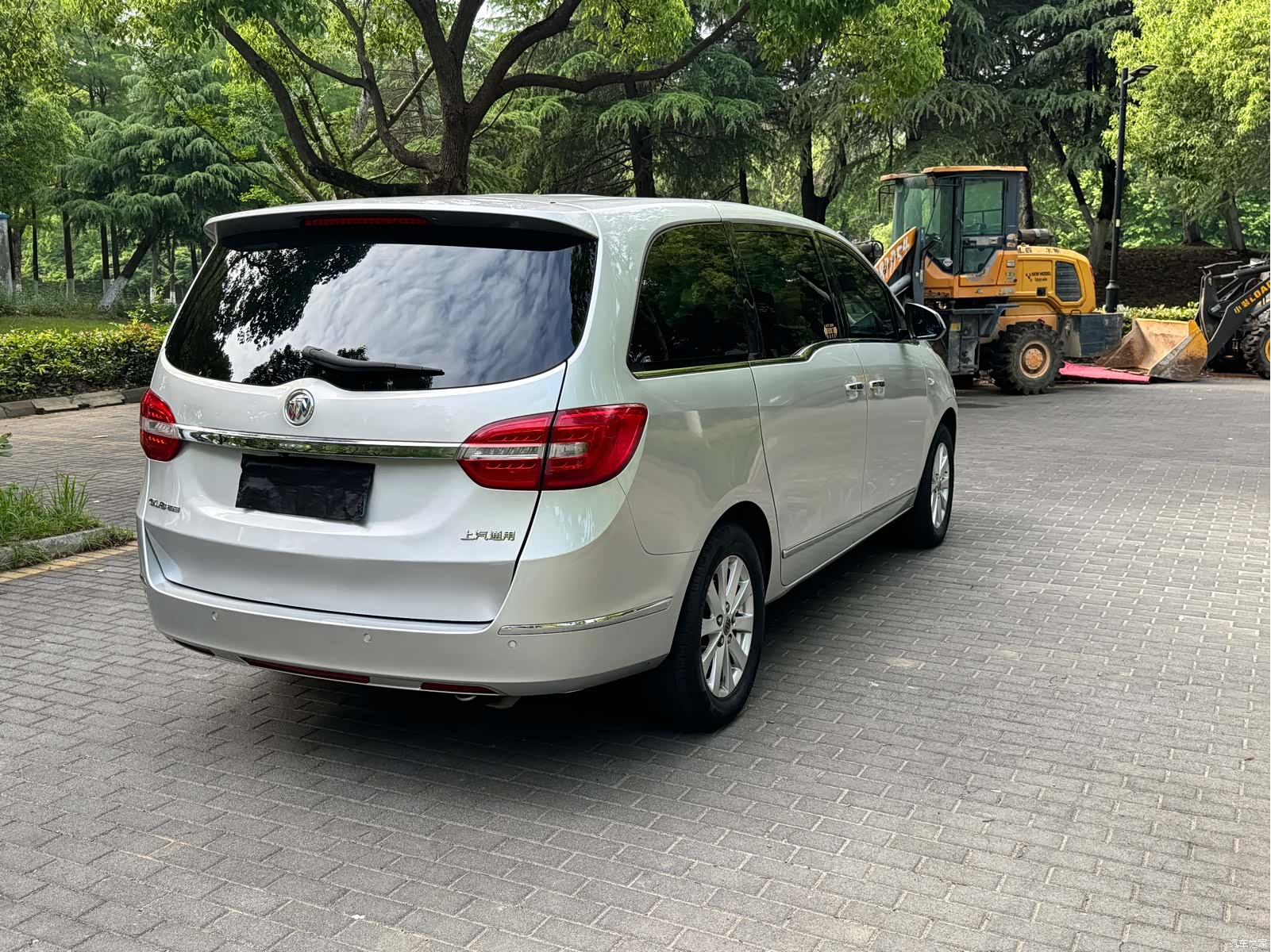 Buick GL8, 2018 18