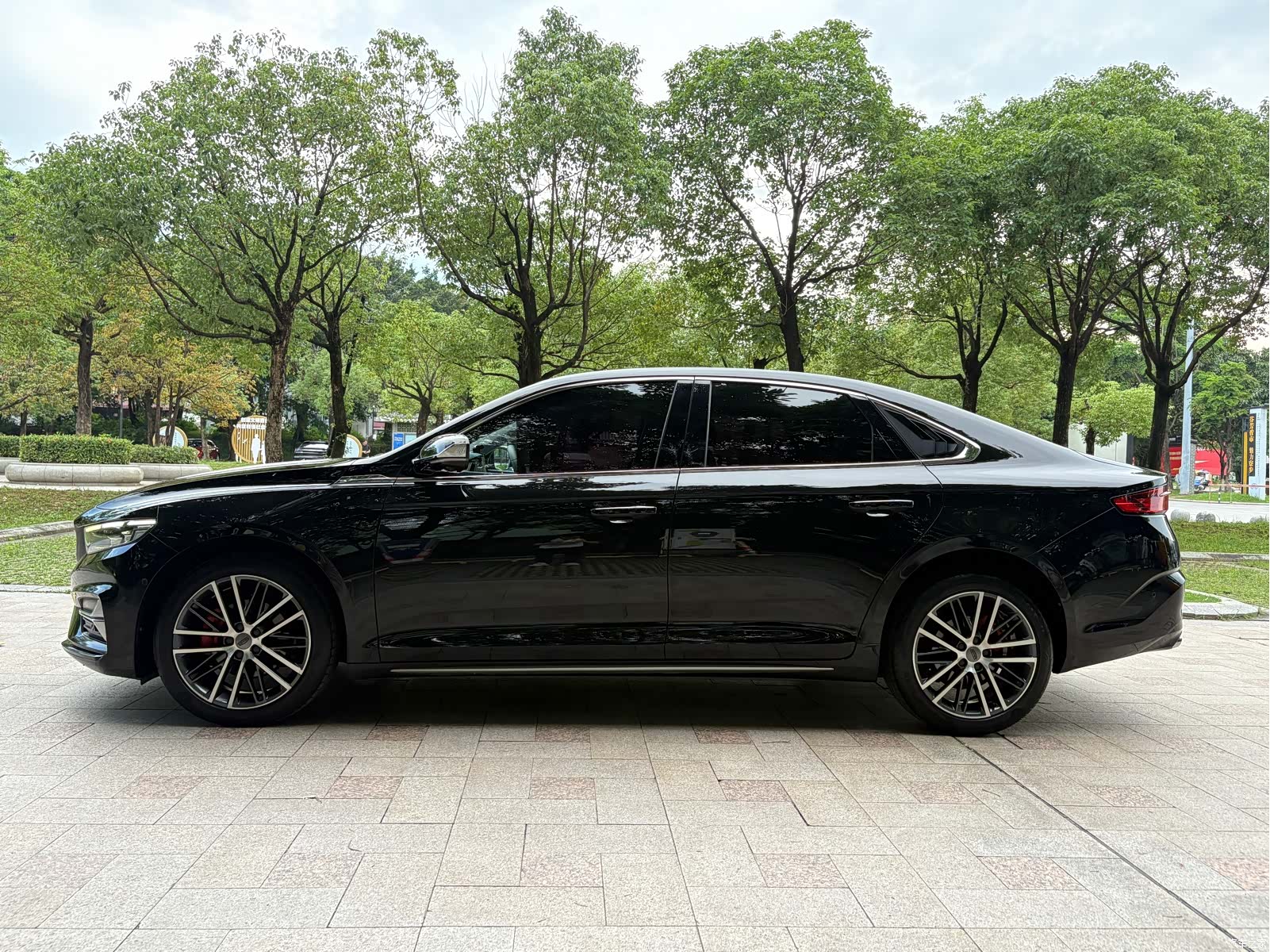 Geely Preface, 2022 30