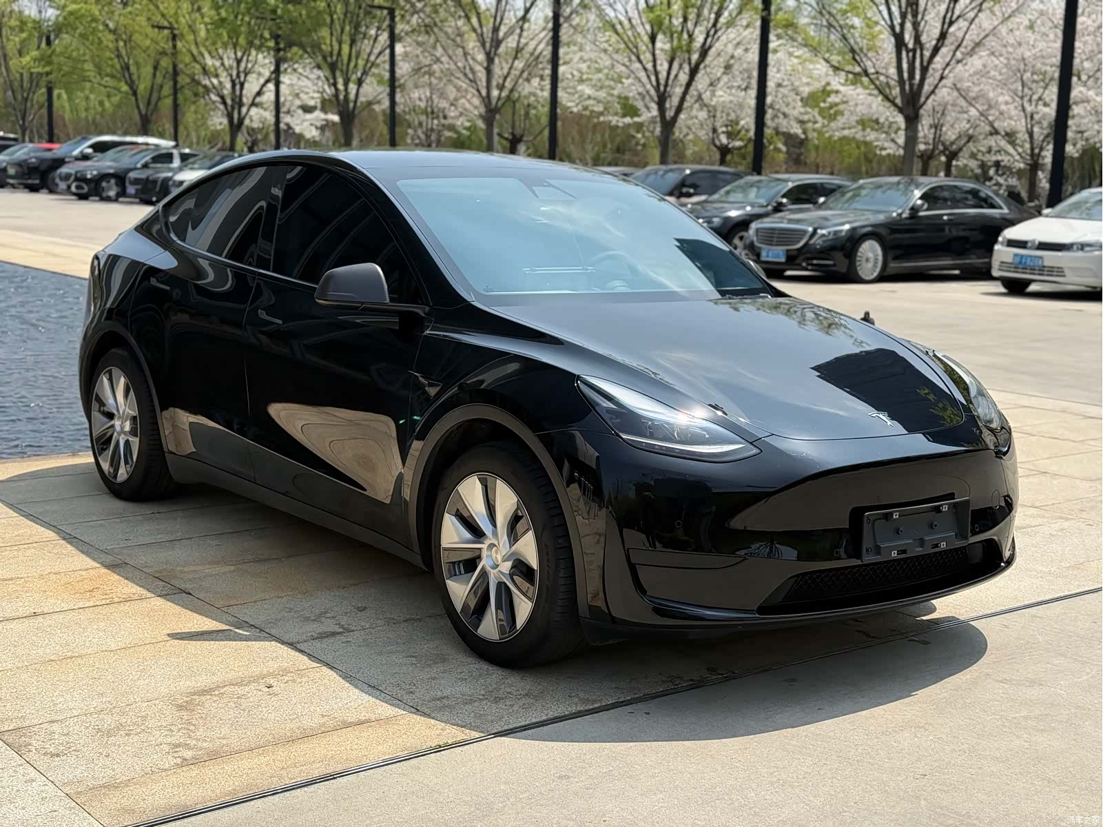 Tesla Model Y, 2023 3