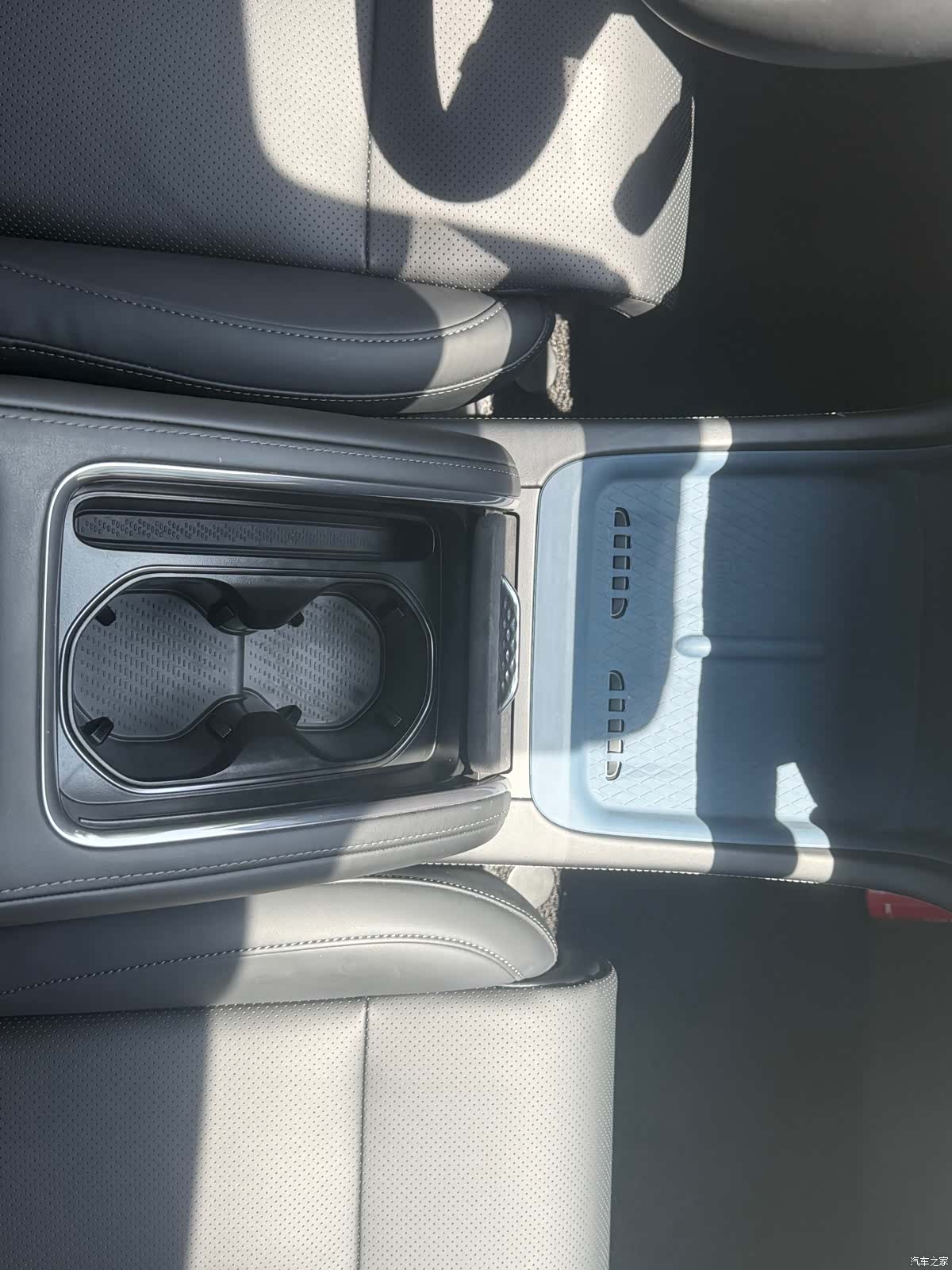 Zeekr 007, 2024 12