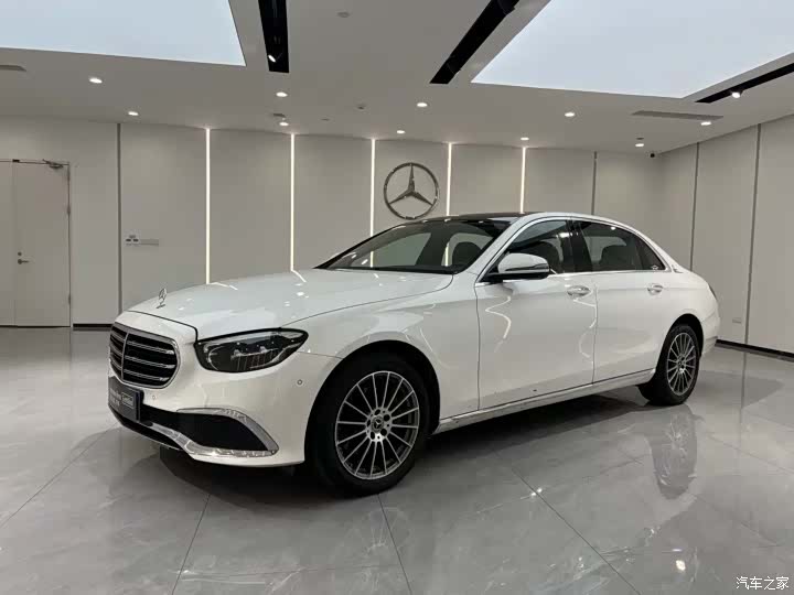 Mercedes-Benz E-Class, 2023 1