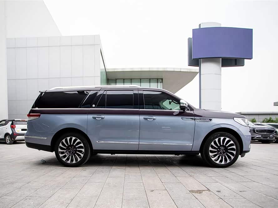 Lincoln Navigator One