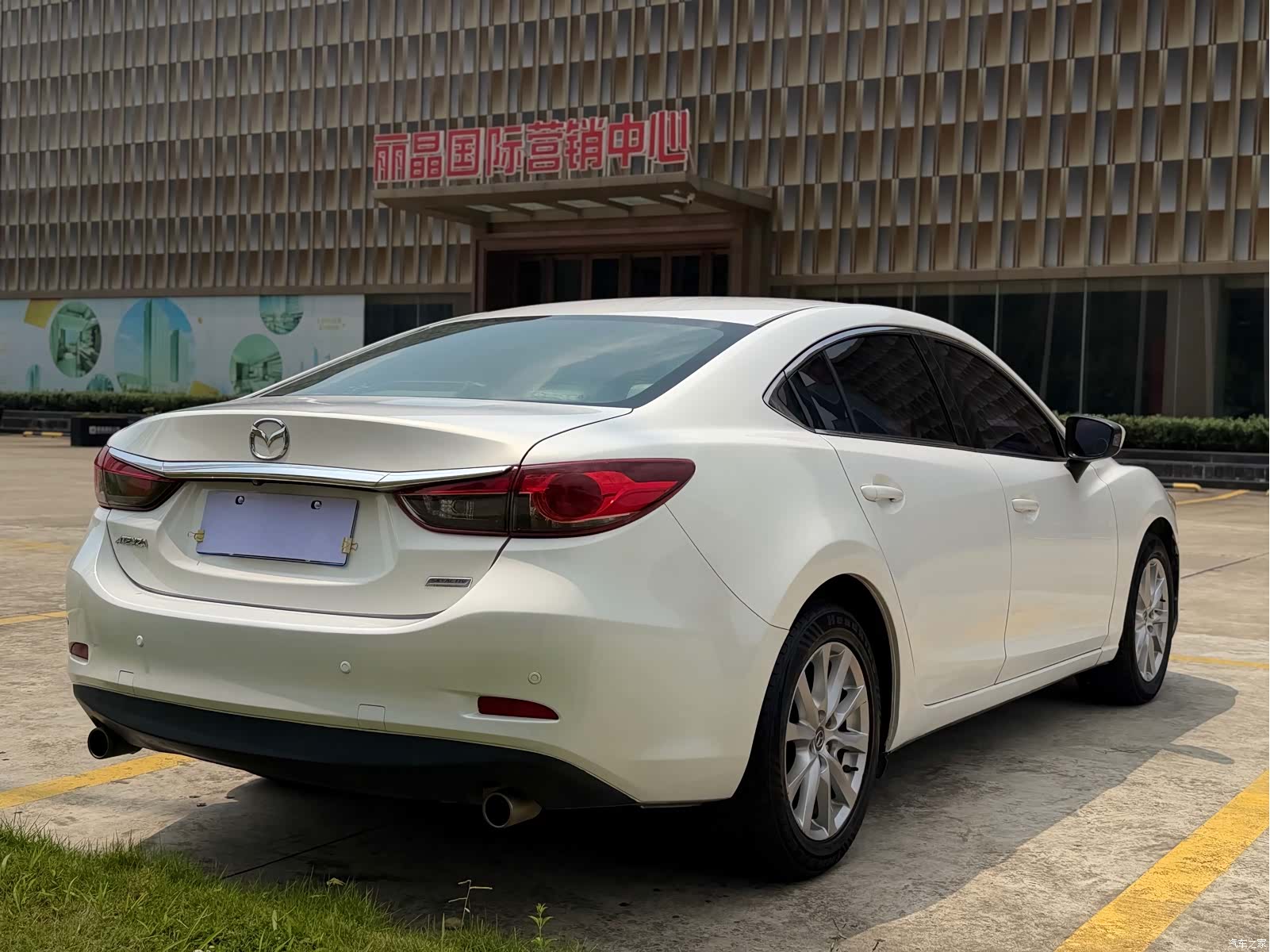 Mazda Atenza, 2014 9