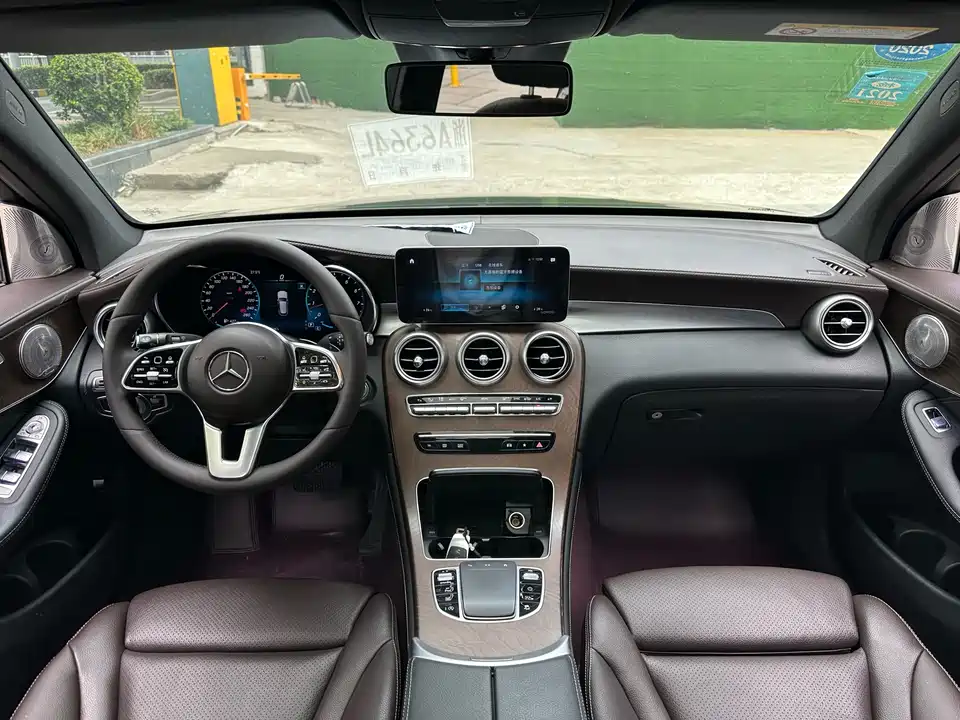 Mercedes-Benz GLC Mercedes-Benz GLC