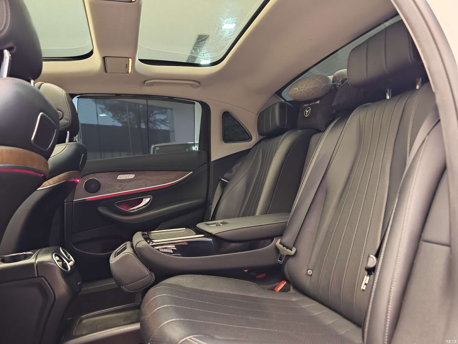 Mercedes-Benz E-Class, 2017 24