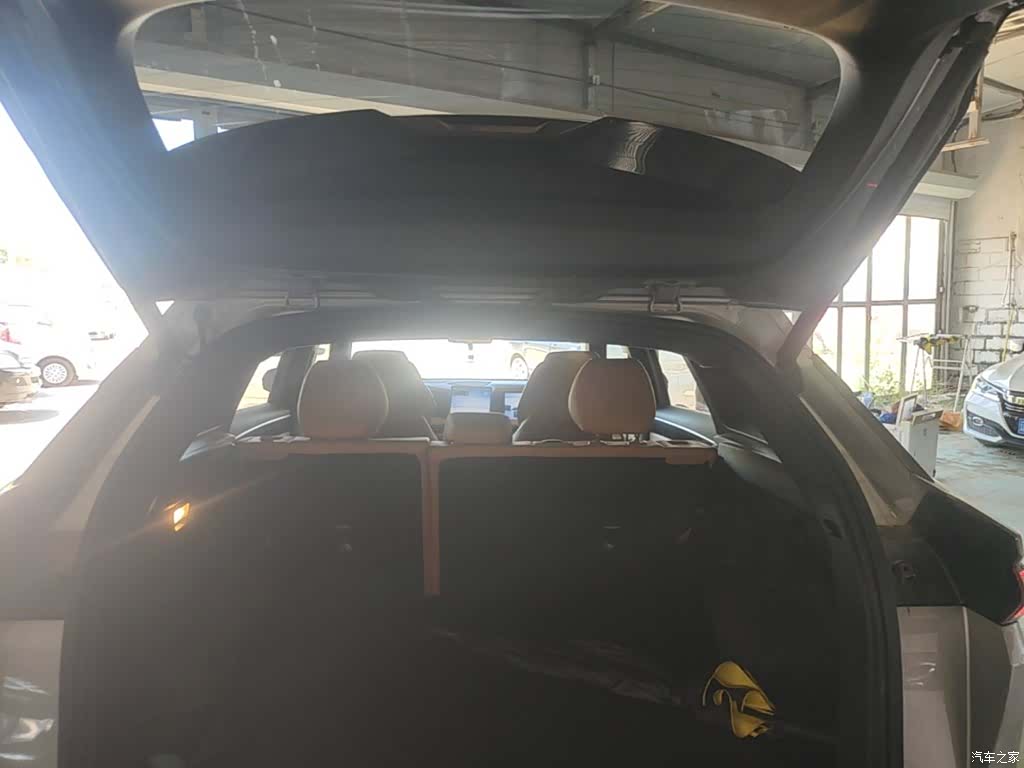 Geely Galaxy L7, 2025 19