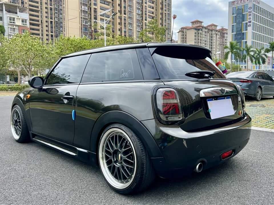 MINI MINI