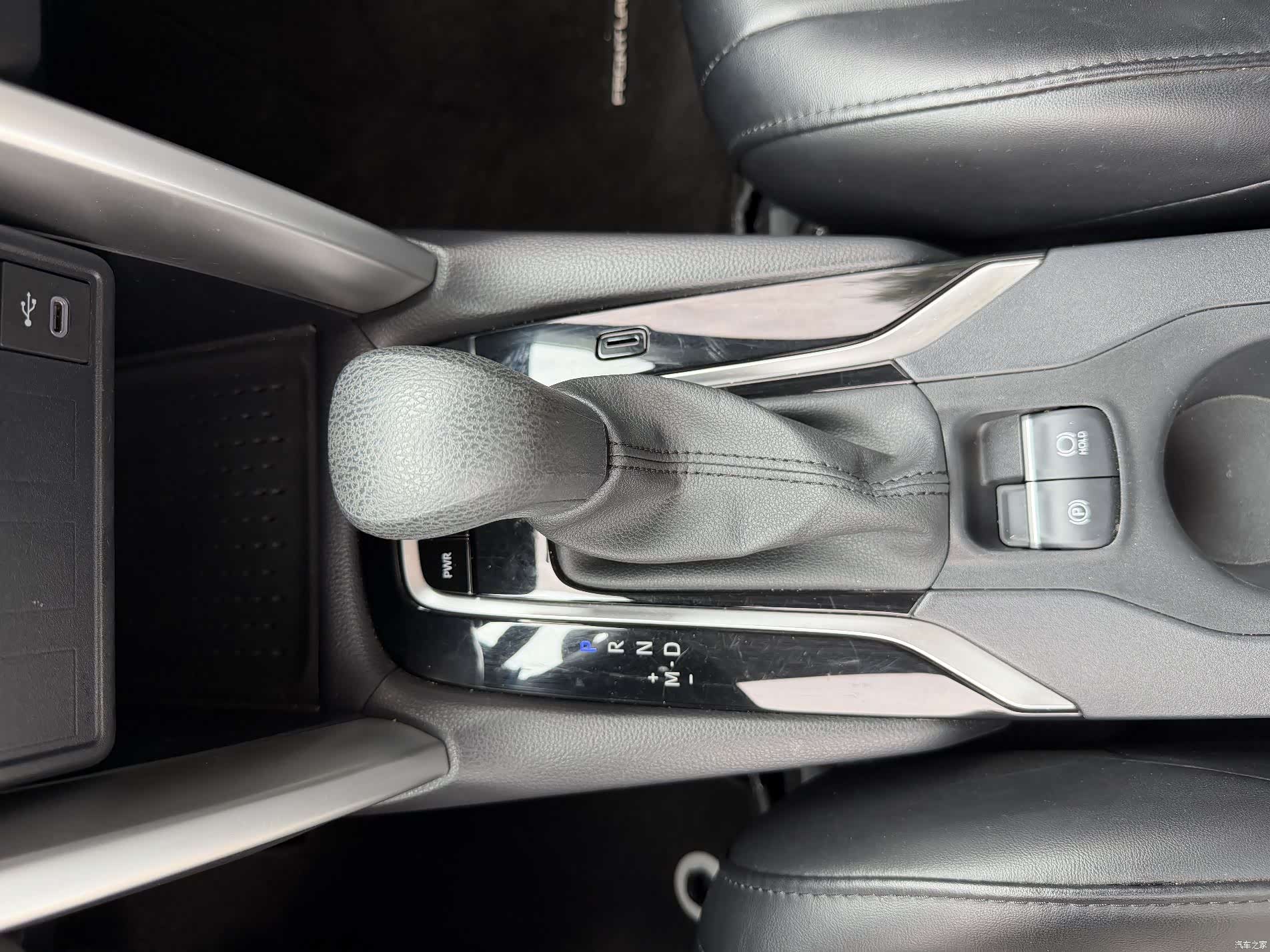 Toyota Frontlander, 2023 16