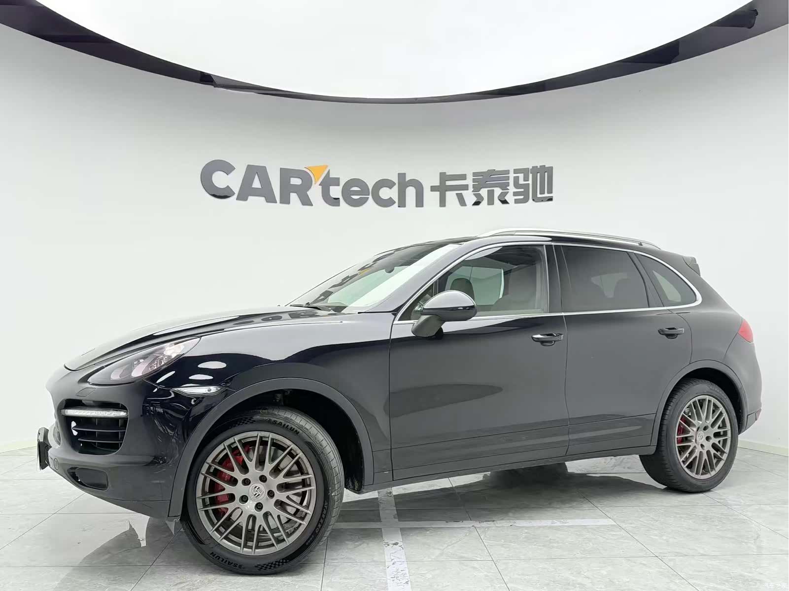 Porsche Cayenne, 2014 1