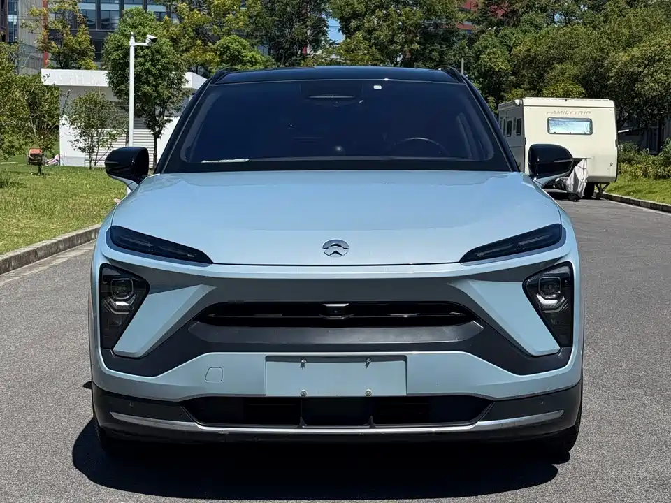 NIO ES6