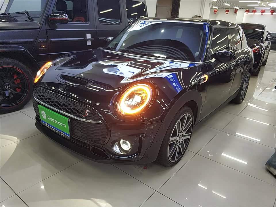 MINI CLUBMAN