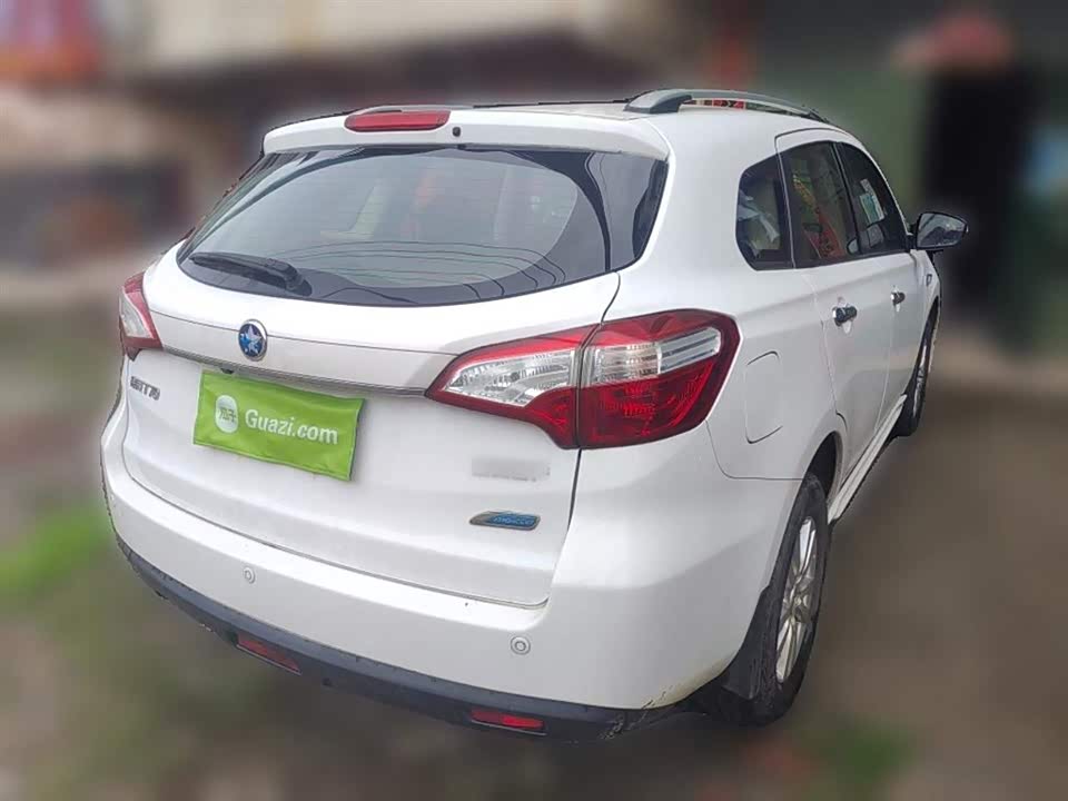 Venucia T70 Venucia T70