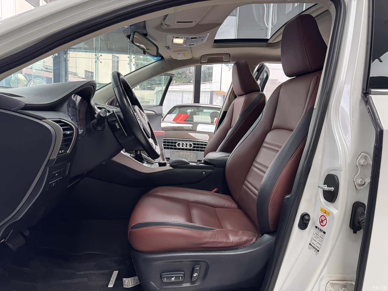 Lexus NX, 2015 8