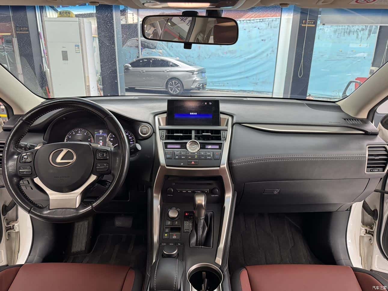 Lexus NX, 2015 18