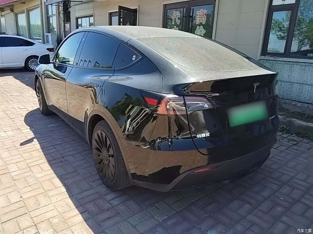 Tesla Model Y, 2024 все фото