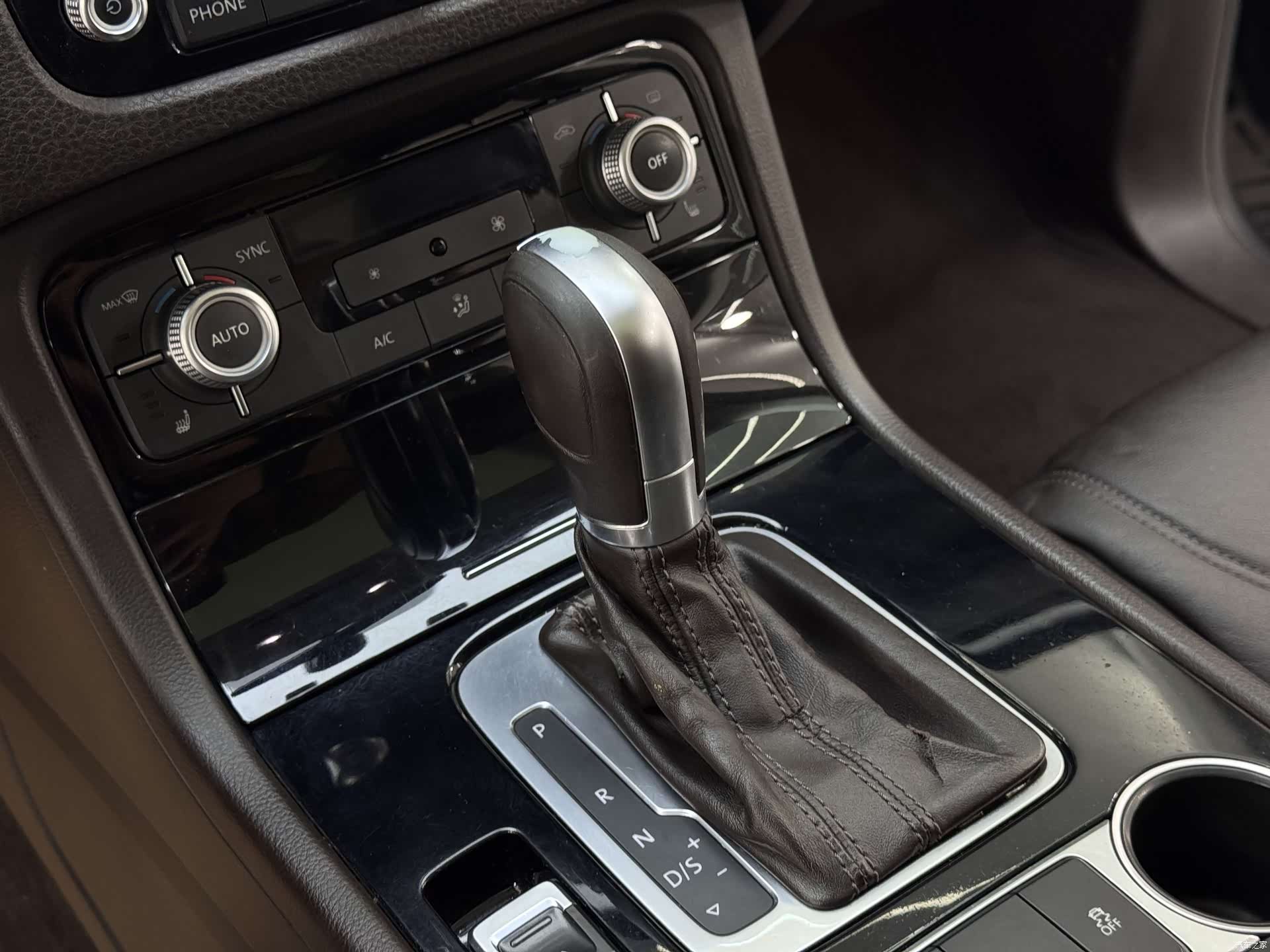 Volkswagen Touareg, 2016 4