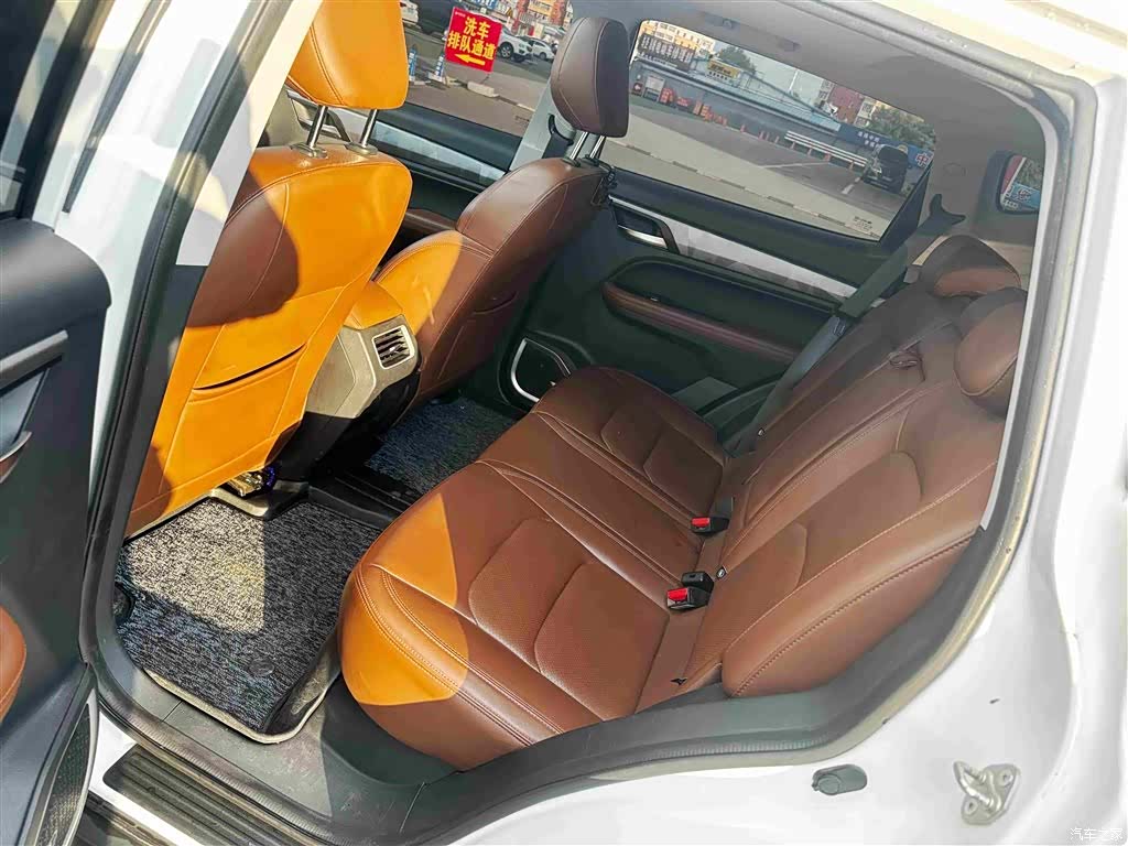 Geely X6, 2023 все фото