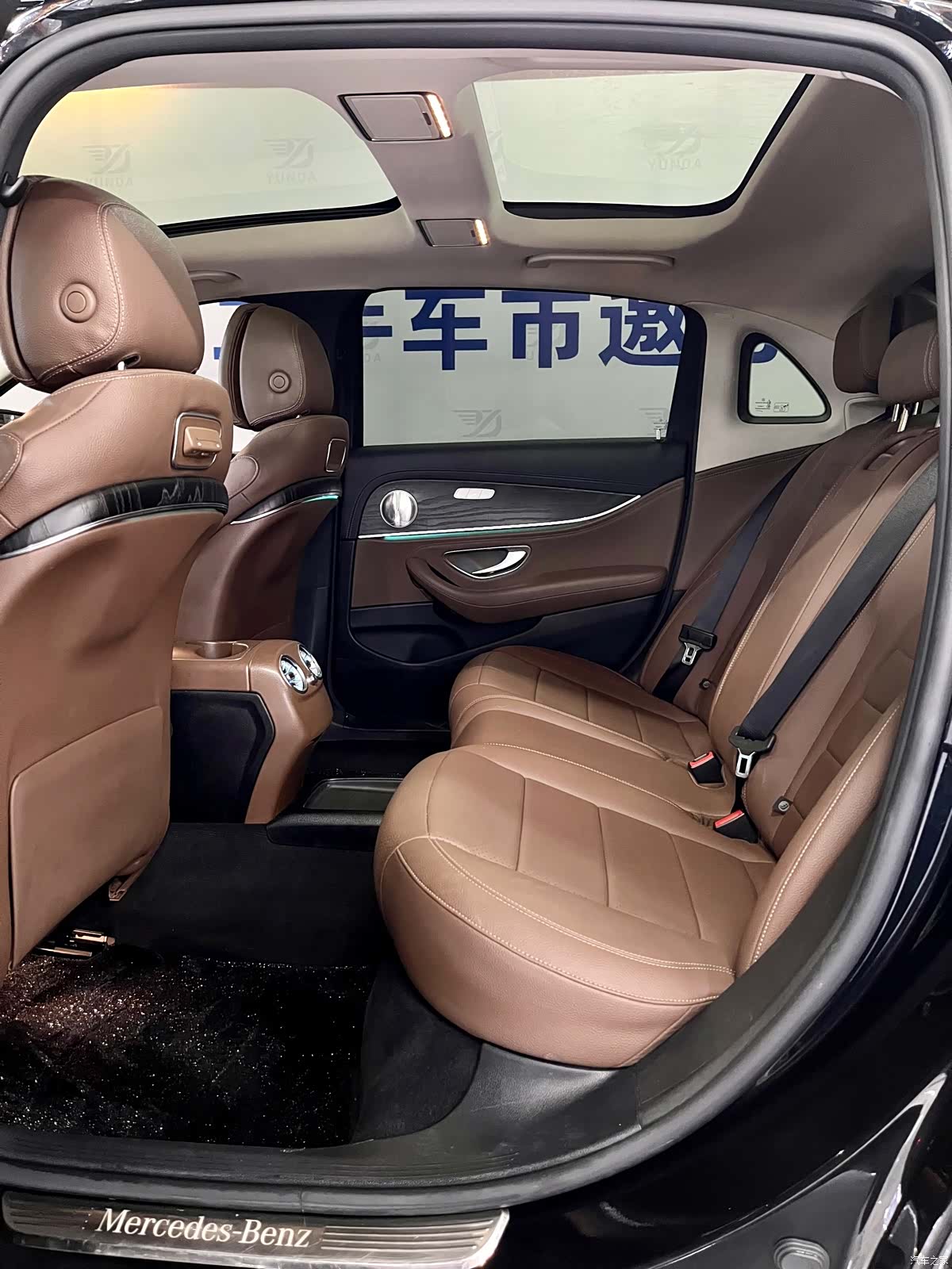 Mercedes-Benz E-Class, 2019 11