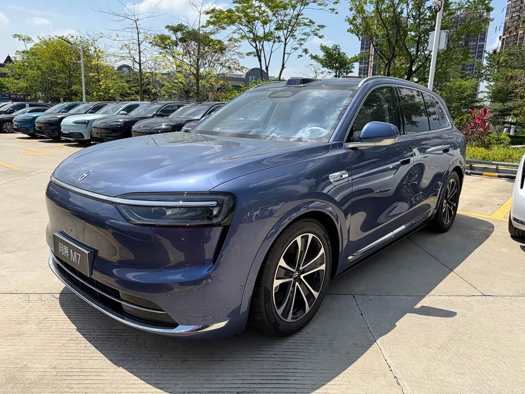 AITO M7
