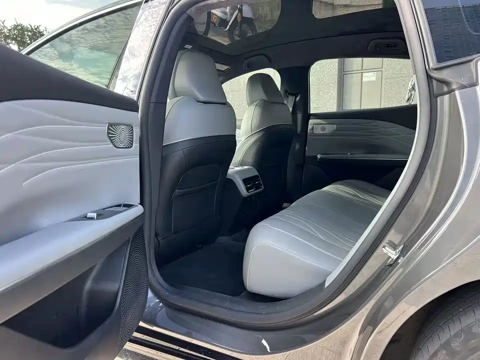 Geely Galaxy Galaxy E8